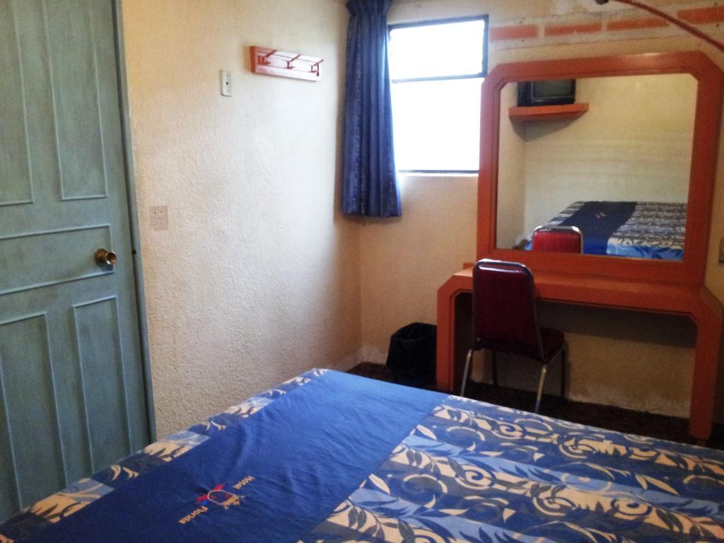 Hotel Florida Mexico City Room photo
