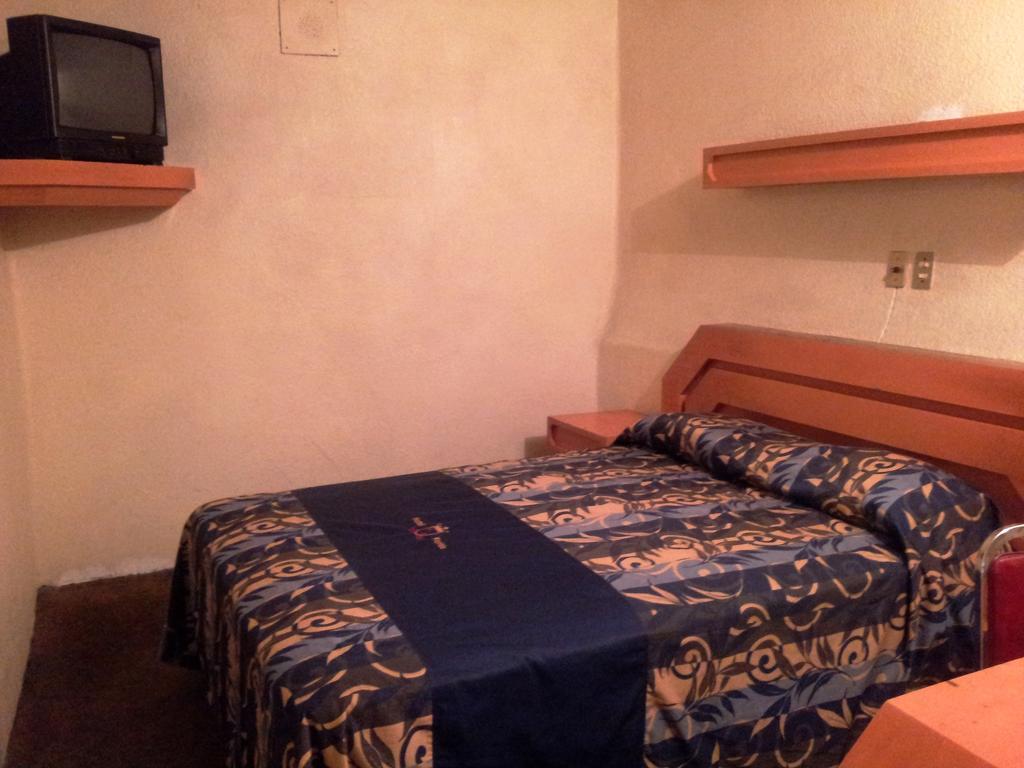 Hotel Florida Mexico City Room photo